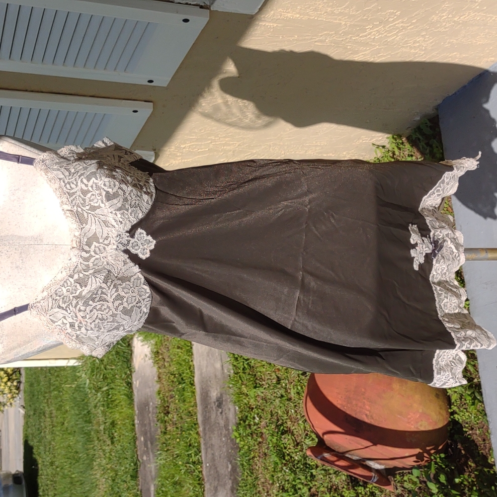 Formfit Rogers Nightie 36 Short 14-16